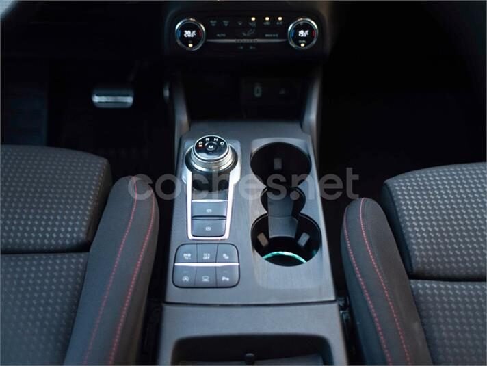 FORD Focus 1.0 Ecoboost STLine Auto